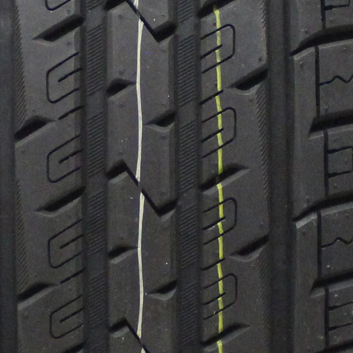 Atturo  All-Season Tire - 265/60R18 110H