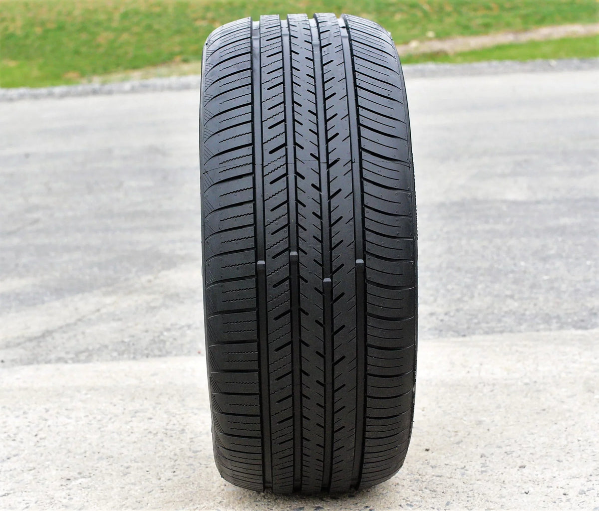 Set of 4 () Atlas Force  205/40R18 86W  / High Performance Tires Fits: 2012-15 Mini Cooper Roadster John Cooper Works, 2009-11 Mini Cooper John Cooper Works Clubman