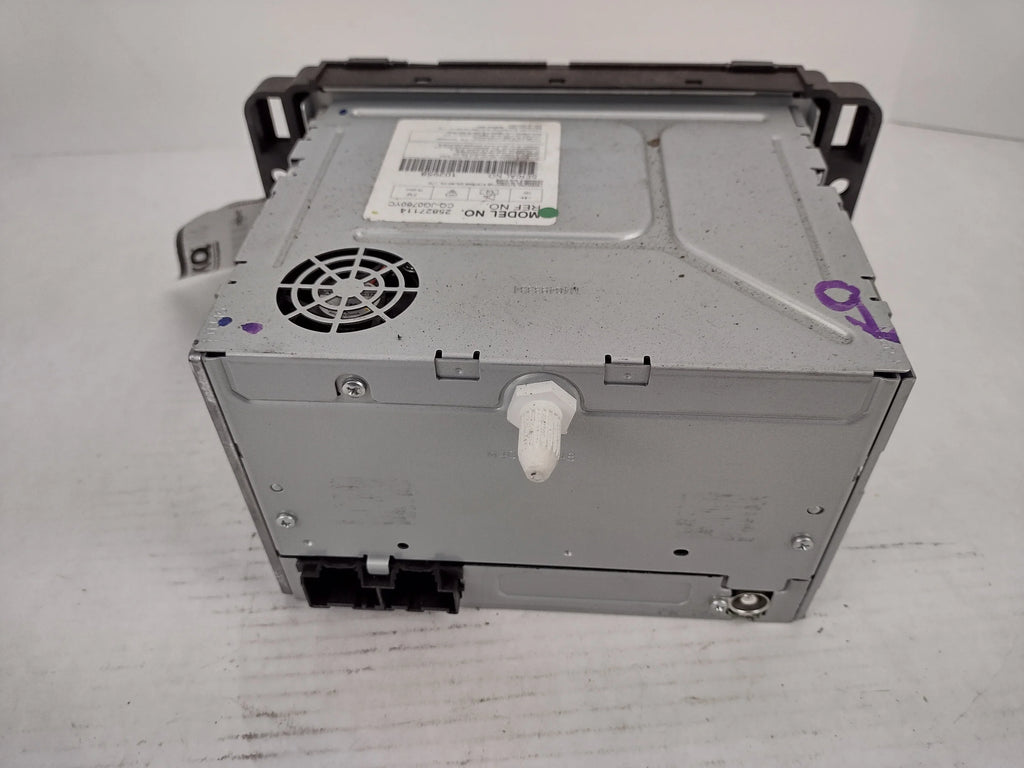 Pre-Owned 07 08 Saturn Outlook     Radio Receiver  - Verify Specific Vehicle Fitment In Description - (Good)